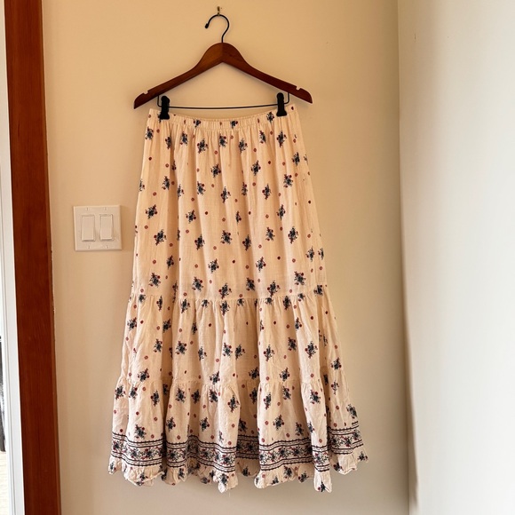 Max Studio Boho Floral Tiered Maxi Skirt Prairie Cottagecore S - Picture 2 of 14